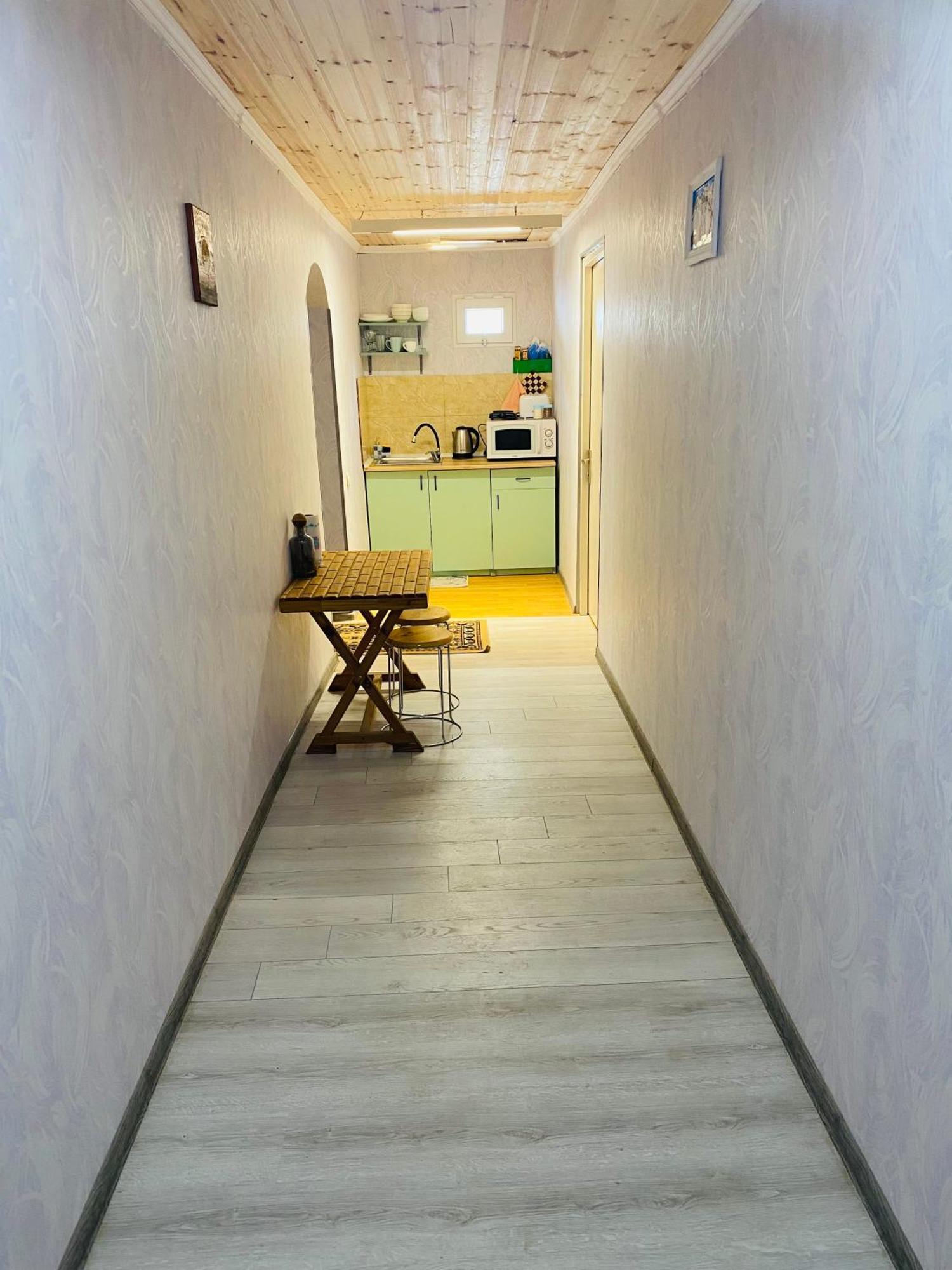 Guesthouse Nene Местия Экстерьер фото