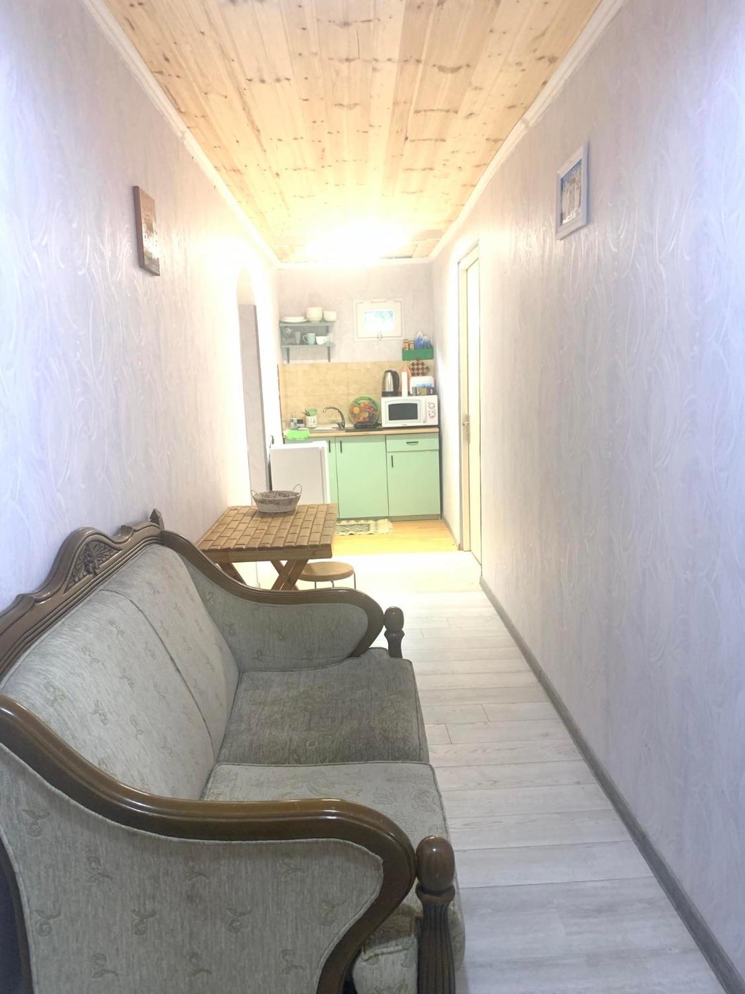 Guesthouse Nene Местия Экстерьер фото